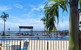 Arraial Do Cabo - Golden Lake